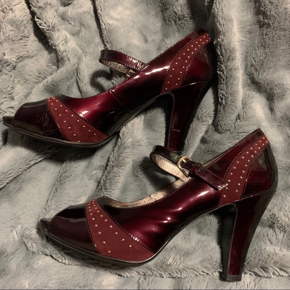 Sofft Burgundy Patent Leather and Suede Studded Peep Toe Heel, size 11M